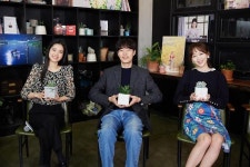 보기만 해도 힐링 김태리X류준열X진기주 리틀 포레스트 한정판 굿즈 화제 