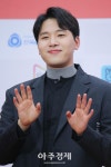 [포토] 멜로망스 김민석, '팬들 향해 미소' (가온차트K-POP어워드) 