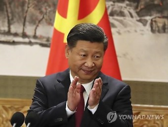 중국 국가주석 임기제한 철폐 논란 “시진핑 독재냐, 권력 균형 위함이냐”