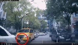 [블랙박스 영상]갑자기 튀어나온 어린이…운전자 잘못? 엄마 잘못? 