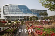 성남시 6년째 대학생 학자금 대출이자 지원 나서 