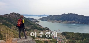 [기수정의 여행 in]아찔하고 아슬아슬한 지리망산 4시간 산행…드디어 통영의 진면목을 마주하다 