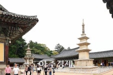 [경주시] 경주 여행 관광실태조사 보고서 발간...대표 이미지는 불국사 
