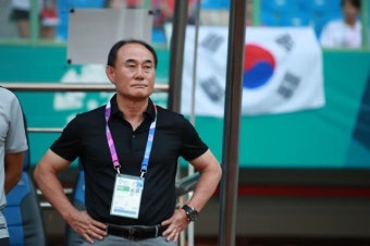 [아시안게임] 김학범 ‘뚝심’ vs 박항서 ‘매직’…한국-베트남 ‘4강 격돌’