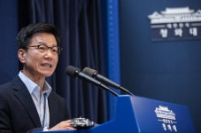 이정도 청와대 비서관 “‘수당 부당수령’은 일고의 가치도 없는 허위주장” 