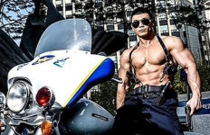 [포토] 몸짱 경찰관 