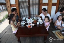 [잘가 여행지-겨울]서천8경 문헌서원 솔숲서 힐링하고 전통호텔서 텃밭 밥상 