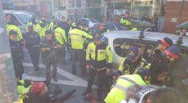 부산시, 덕포1구역  재개발 반대 집회 현장에 차량 돌진...20여 명 부상 