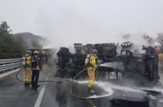 만정터널사고, 트레일러끼리 충돌…운전자 2명 경상 