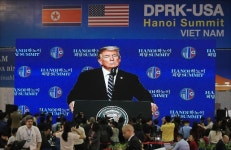 [하노이회담 결렬] 대북주 현대엘리베이터·아난티 주가 폭락, 경헙주도↓…충격 일파만파 