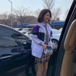 [#SNS★] 신예은 촬영 현장 모습 보니 "웃는 모습이 천사"