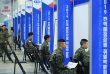 [광화문갤러리] 전역날짜 다가오니 취업걱정...고단한 대한민국 청년 
