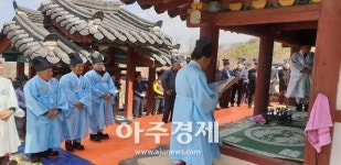 부여군 남면 동절사·임천면 간곡서원 춘향제 성황 