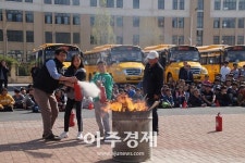 중국 연대한국학교 소방, 통학버스 안전교육 실시  