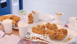 롯데마트 ‘통큰치킨’ 부활에 ‘골목치킨’ 타격입을까  