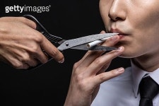 당구장 금연구역 지정 후, 매출 늘고 공기질은 개선 