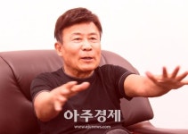 [광복회장 김원웅 인터뷰]①내 부모는 모두 김원봉 광복군 대원이었다 