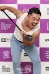 [포토] 프레디 머큐리로 변신한 곽범, '에오' (퀸 월드투어 전시)