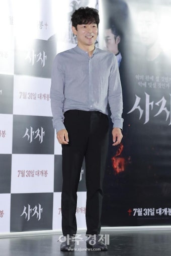 [포토] 사자 VIP시사회 참석한 배우 이승준