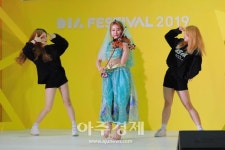 [2019 다이아 페스티벌] 제니윤, '바이올린 연주하며 샤샤샤~'