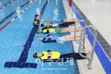 군포시시설관리공단, 지역아동센터 대상 생존수영교실 운영 