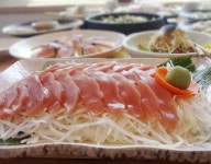 [백년 맛집] ㉒대장군식당… 수안보 온천욕 즐긴 후 ‘꿩 샤브샤브’