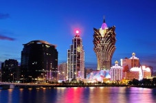 카지노 천국 마카오, 금융허브로 변신할 수 있을까