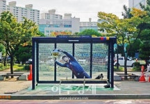 창원시, 경남도내 첫 ‘셉테드 버스정류장 설치…범죄예방 효과