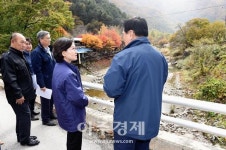 이화순 행정2부지사, 하천·계곡 불법행위 근절 현장점검