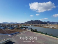 명지국제신도시 2공구 제4호 연결녹지 체육시설 | [르포] 스마트와 생태계 조화…"2년 뒤 분당급 에코델타＋명지신도시 기대"