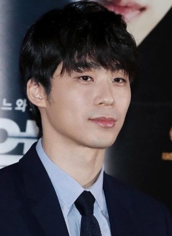 김수현 사촌형 이사랑 누구?