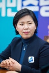 양향자 과학기술부총리 부활 검토해야