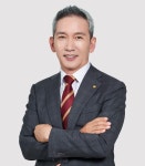 [메디칼CEO인사이트] 이환성 세라젬 회장, 홈 헬스케어 ‘체험형 매장’으로 승부