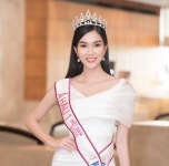 ‘2020 미스 베트남’ 탄화성 출신의 도티하(Do Thi Ha)