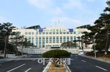경찰, '시장 비서실장 투기 의혹' 구리시청 압수수색