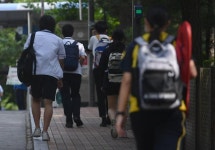 2학기, 신규 확진자 1000명 미만시 유·초·중·고 전면 등교