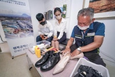 제주 최초 구두 수선 카페, 제주신화월드 상륙