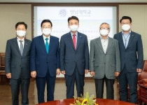 영남대 출신 장관급 인사들, 모교서 후학 양성 나서