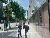 [2보]]서울 종로 르메이에르 빌딩 흔들..긴급 대피령