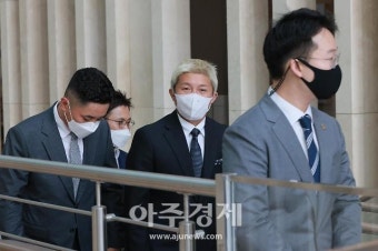 [포토] 결혼식 참석하는 조세호