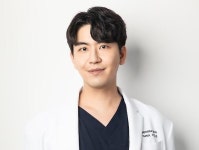 [인터뷰] 지영근 어나더치과 원장 치아교정‧임플란트, 다양한 임상경험 있는 전문의 선택해야 