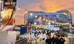 [포토] 원신 게임 캐릭터와 함께 특별한 추억을 나눠요