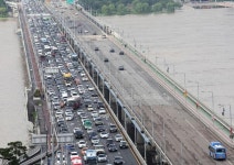 서울 강변북로 마포대교~한강대교 양방향 전면 통제