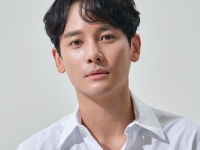 클릭비 출신 김태형, 마운틴무브먼트와 손잡고 트로트 도전