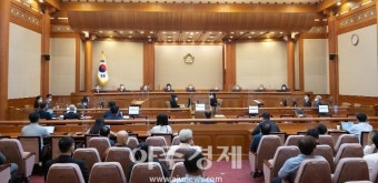 공수처, 헌법재판소장·재판관 직접 기소 대상 포함 추진