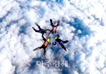 12일 제3회 충주사랑항공제 & 스카이다이빙 국가대표 개최