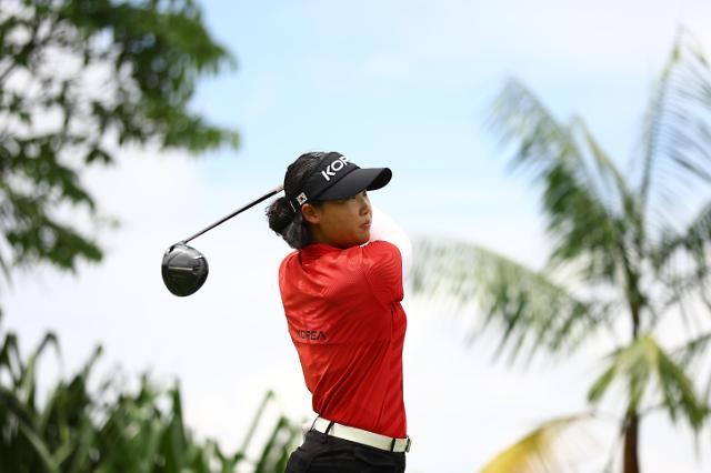 김민솔, KLPGA 대회 첫날 8언더파로 선두 질주 중