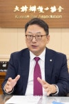 [인터뷰] 김영훈 변협회장 법률보험 개발하겠다...IPO 법무보고서 도입 목표도