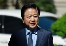 '6000만원대 뇌물수수 혐의' 노웅래, 첫 재판서 혐의 전면 부인