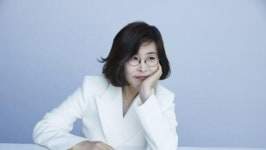 경찰, 회사자금 횡령 의혹 가수 이선희 소환조사